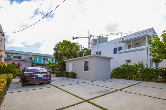 2 of 12 - 560 Michigan Avenue, Miami Beach, FL