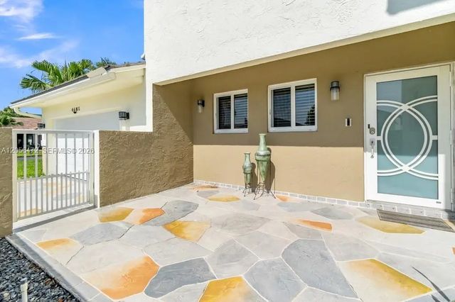 3 of 34 - 6481 Sw 13th Street, Plantation, FL