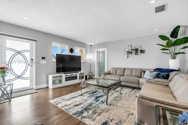 4 of 34 - 6481 Sw 13th Street, Plantation, FL