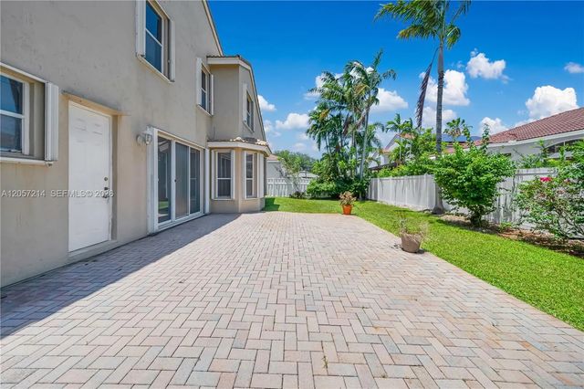 4 of 38 - 5340 Sw 33rd Terrace, Hollywood, FL