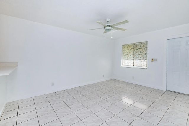 5 of 21 - 2501 Taylor Street #c, Hollywood, FL