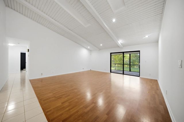 4 of 28 - 8114 Nutmeg Way, Tamarac, FL