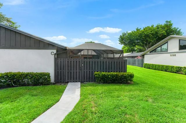 1158 Summit Trail Circle #c, West Palm Beach