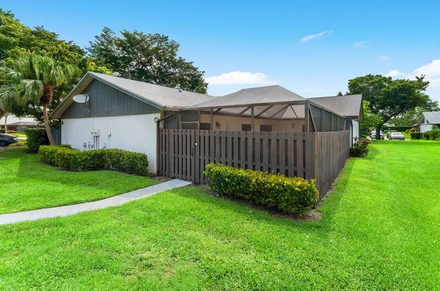 2 of 32 - 1158 Summit Trail Circle #c, West Palm Beach, FL