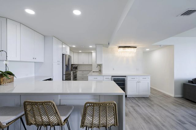 5 of 32 - 5600 N Flagler Drive #1207, West Palm Beach, FL