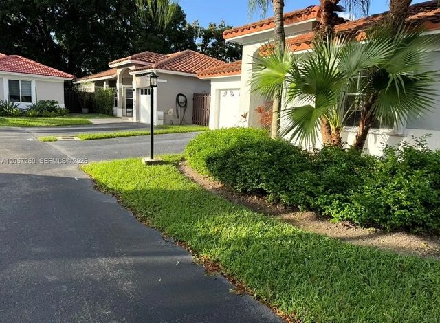 4 of 30 - 5758 Nw 97th Place, Doral, FL