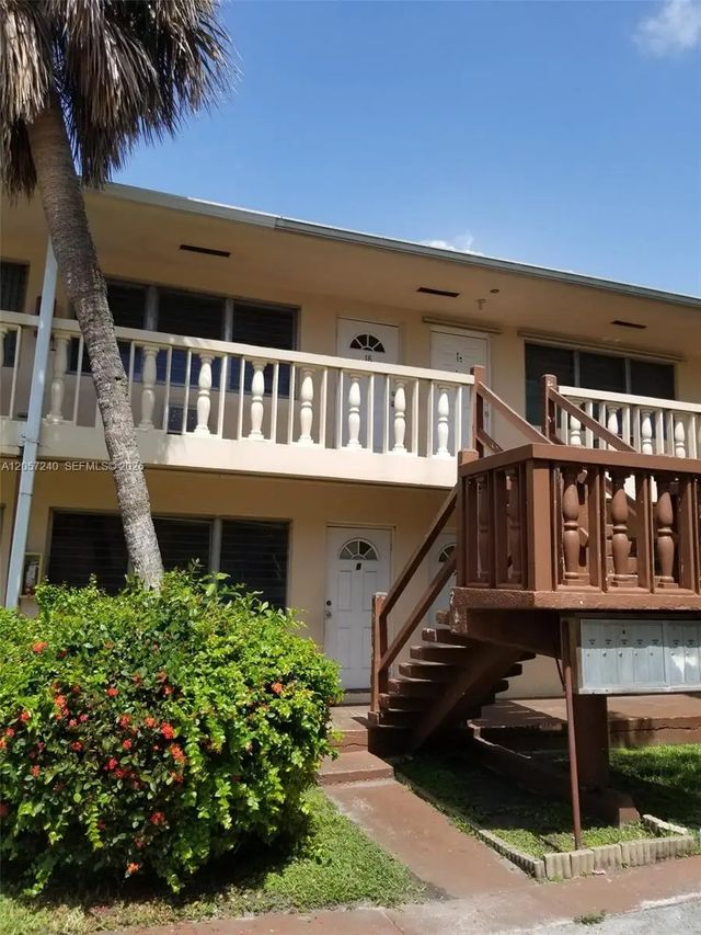 3 of 22 - 280 Sw 11th Avenue #18, Hallandale Beach, FL