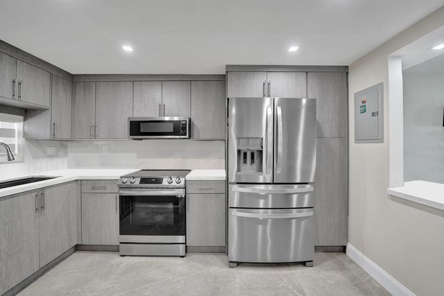 3 of 43 - 9410 N Hollybrook Lake Drive #201, Pembroke Pines, FL