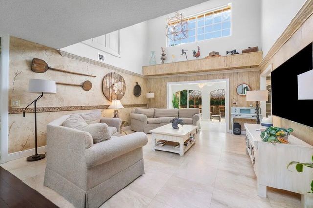 3 of 33 - 14324 Paddock Drive, Wellington, FL