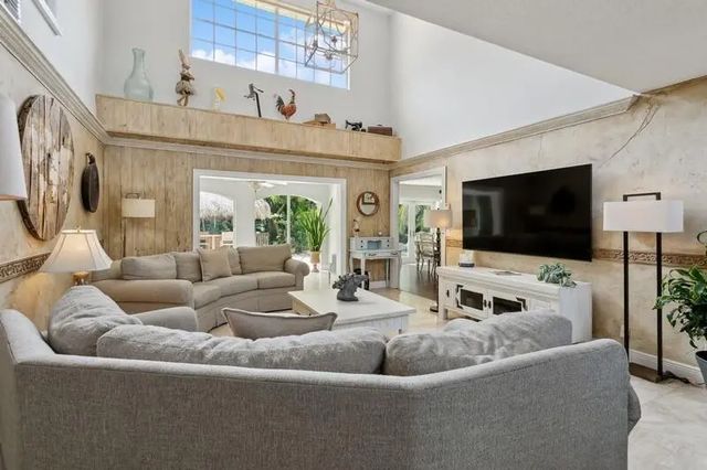 5 of 33 - 14324 Paddock Drive, Wellington, FL