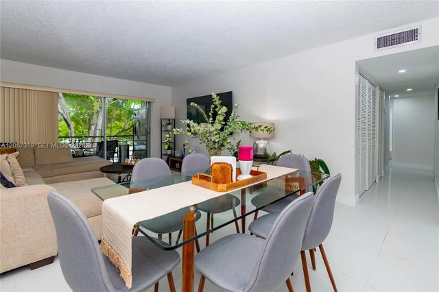 4 of 38 - 469 N Pine Island Road #b308, Plantation, FL