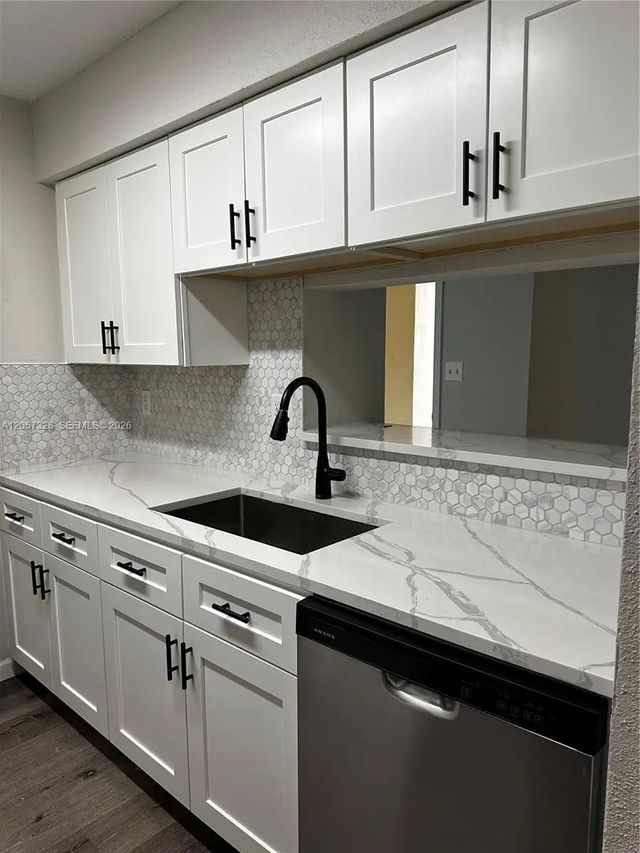 2 of 8 - 833 Riverside Drive #831, Coral Springs, FL