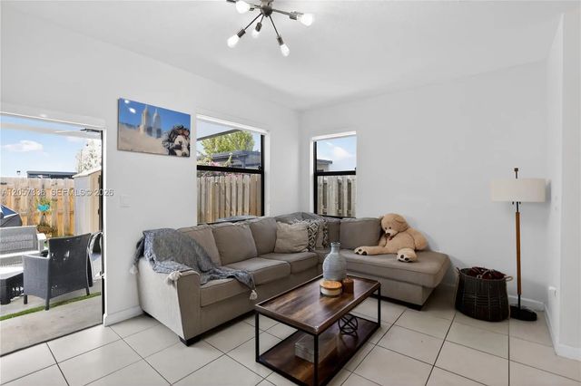 5 of 21 - 12960 Sw 233rd Terrace, Homestead, FL
