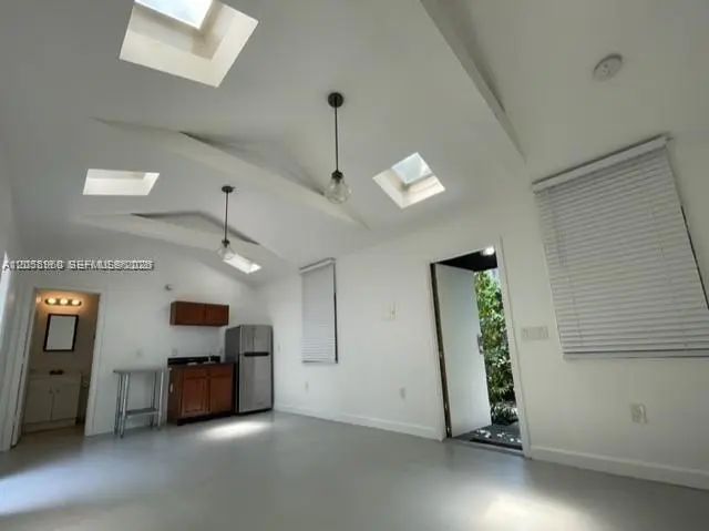 4 of 22 - 118 Nw 24th Street, Miami, FL
