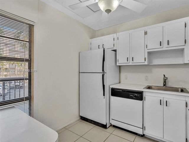 3 of 63 - 20500 W Country Club Drive #203, Aventura, FL