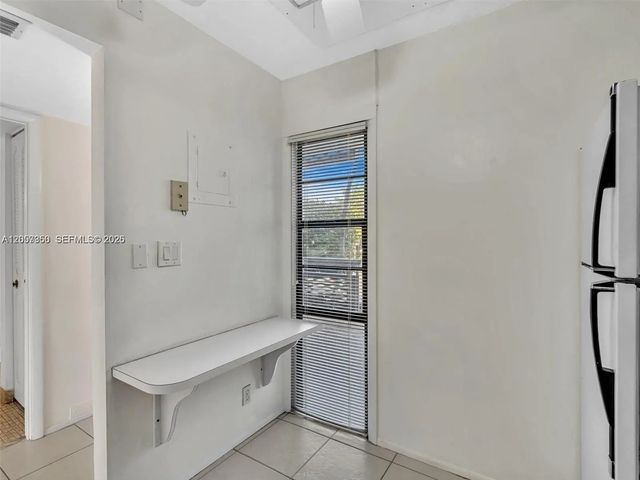 5 of 63 - 20500 W Country Club Drive #203, Aventura, FL