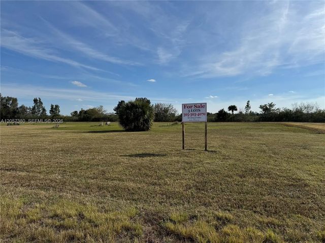 3 of 5 - 987 Watson Way, Moore Haven, FL