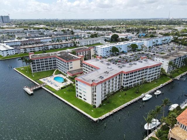 4 of 21 - 100 Paradise Harbour Boulevard #212, North Palm Beach, FL