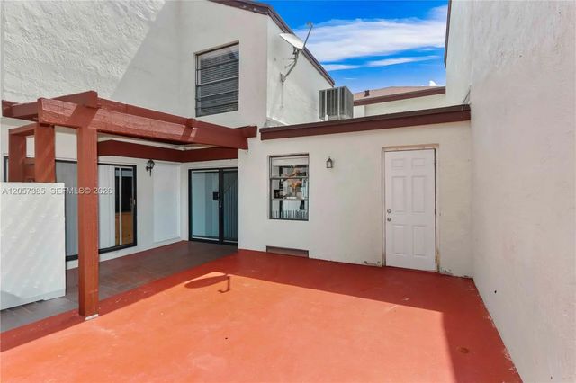 2 of 21 - 443 Nw 97th Place #443, Miami, FL