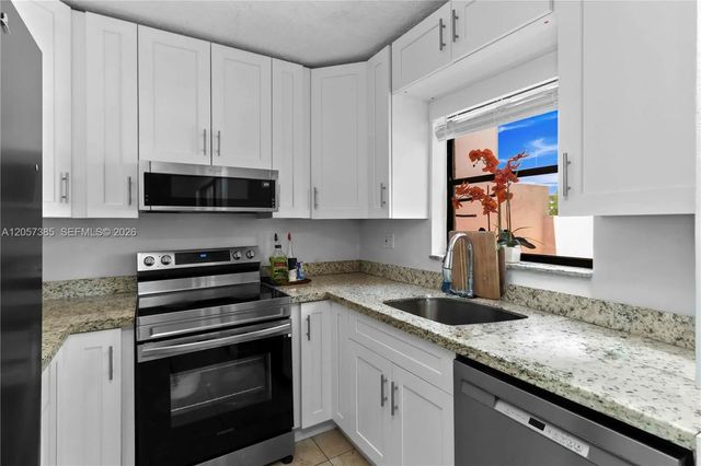 4 of 21 - 443 Nw 97th Place #443, Miami, FL