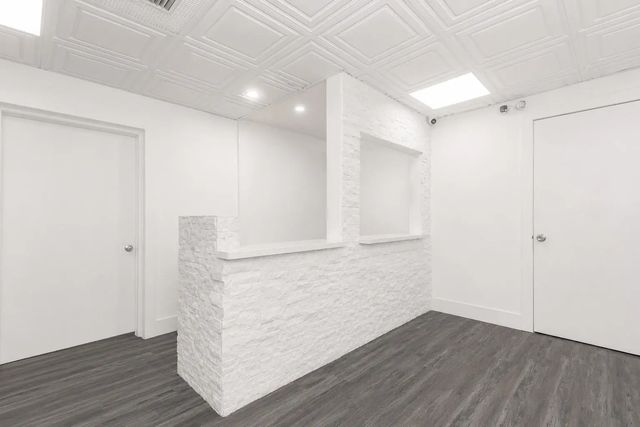 4 of 23 - 731 Sw 64th Court, Miami, FL