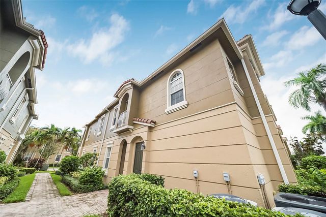 2 of 17 - 5754 Hampton Hills Boulevard #5754, Tamarac, FL