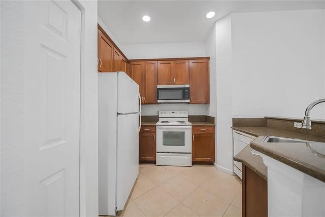 5 of 17 - 5754 Hampton Hills Boulevard #5754, Tamarac, FL