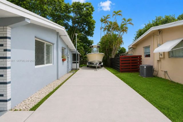 4 of 20 - 7120 Granada Boulevard, Miramar, FL