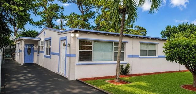 2 of 14 - 247 Sw 21st Way, Fort Lauderdale, FL