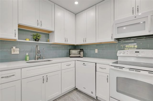 5 of 33 - 10115 44th Way S #409, Boynton Beach, FL
