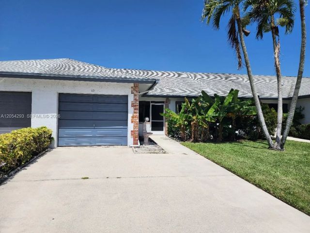 2 of 27 - 171 N Moccasin Trail N, Jupiter, FL