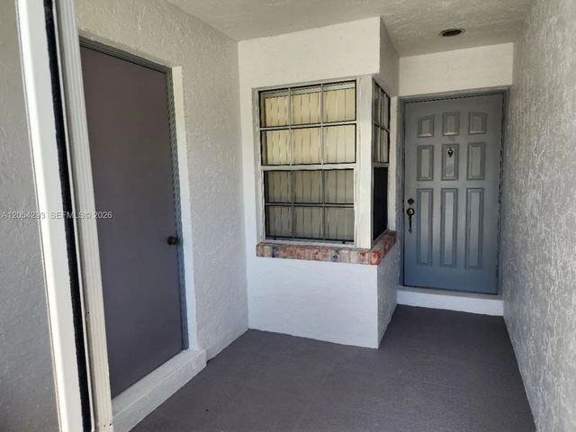 4 of 27 - 171 N Moccasin Trail N, Jupiter, FL