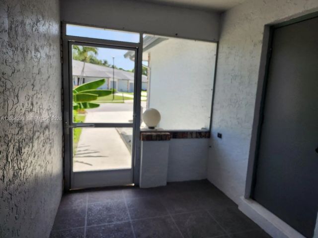 5 of 27 - 171 N Moccasin Trail N, Jupiter, FL