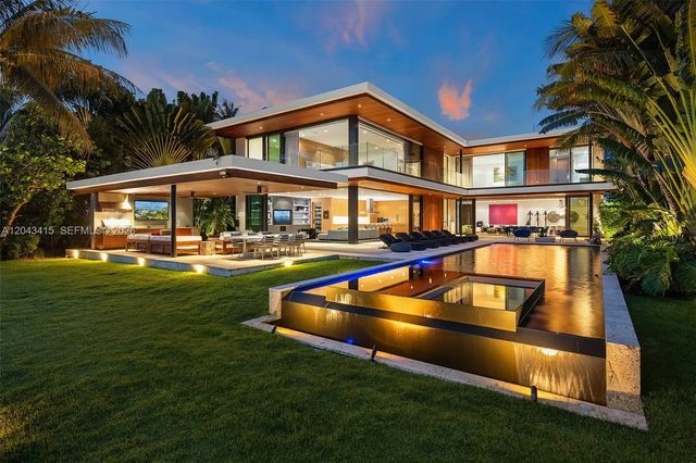 2 of 41 - 126 W San Marino Drive, Miami Beach, FL