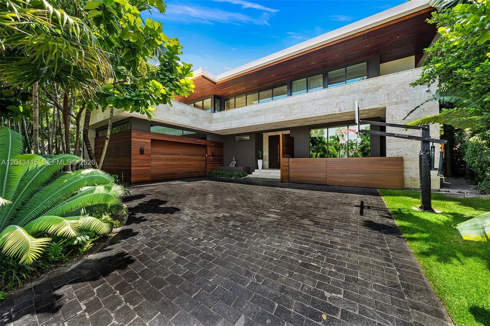 126 W San Marino Drive, Miami Beach, FL, 33139