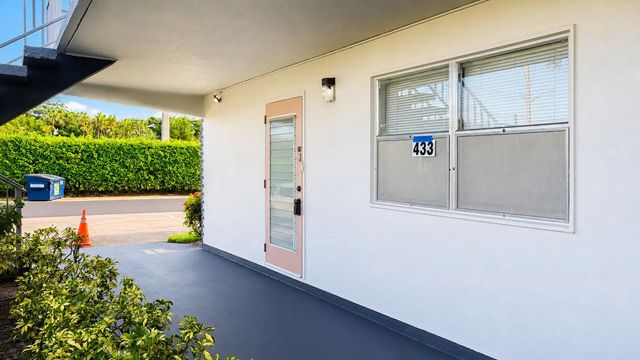 2 of 16 - 433 Saxony J Way, Delray Beach, FL