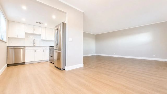 4 of 16 - 433 Saxony J Way, Delray Beach, FL