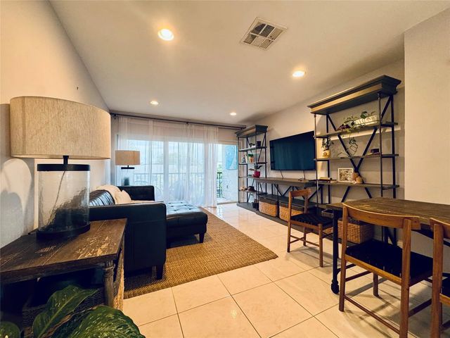 2 of 26 - 2801 Ne 33rd Court #206, Fort Lauderdale, FL