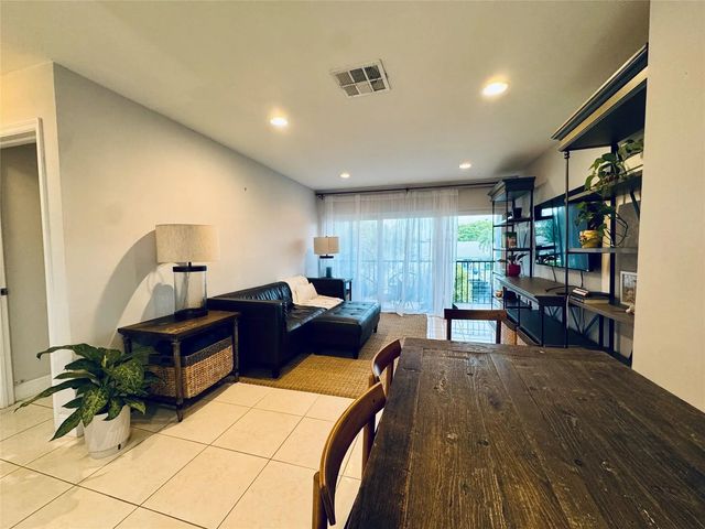 3 of 26 - 2801 Ne 33rd Court #206, Fort Lauderdale, FL