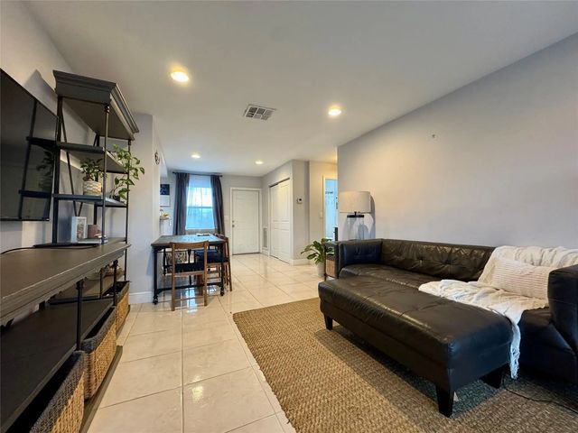 4 of 26 - 2801 Ne 33rd Court #206, Fort Lauderdale, FL