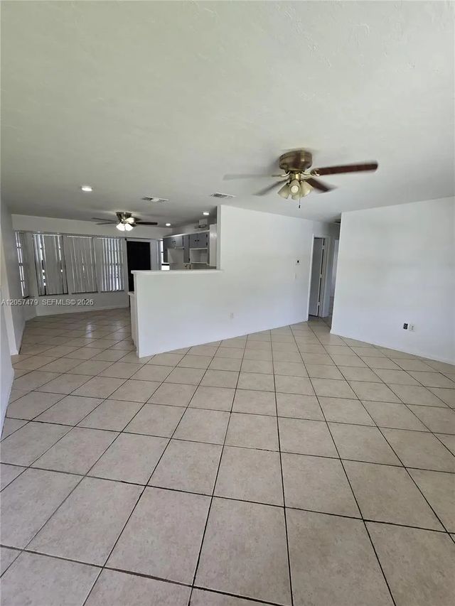 4 of 17 - 2816 9 Th Sw, Lehigh Acres, FL