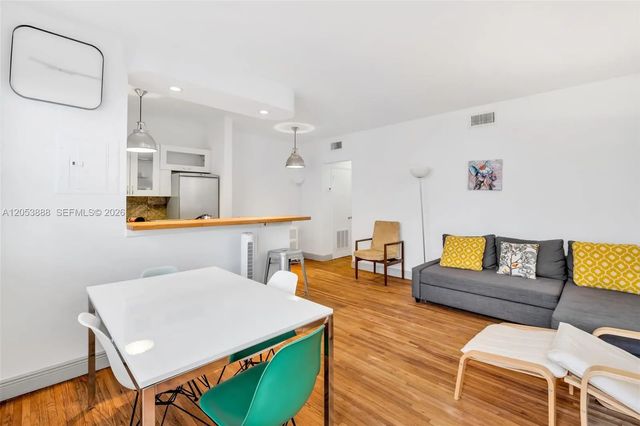 2 of 17 - 1551 Michigan Avenue #12, Miami Beach, FL