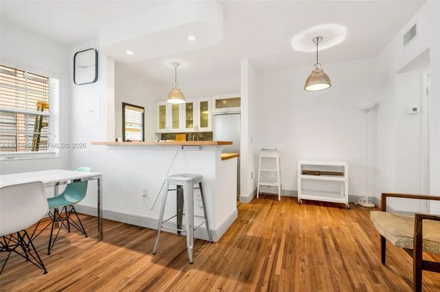 3 of 17 - 1551 Michigan Avenue #12, Miami Beach, FL