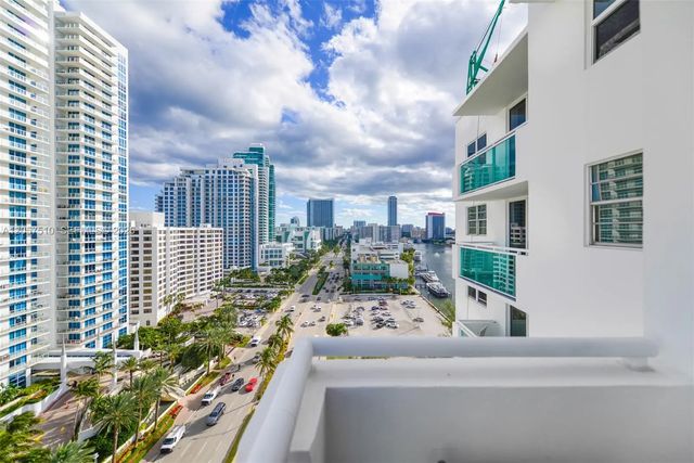 2 of 17 - 3000 S Ocean Drive #1506, Hollywood, FL