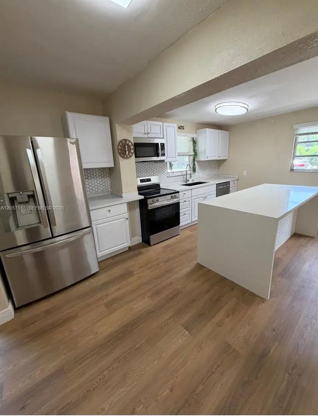 734 Sw 8th Street, Dania Beach