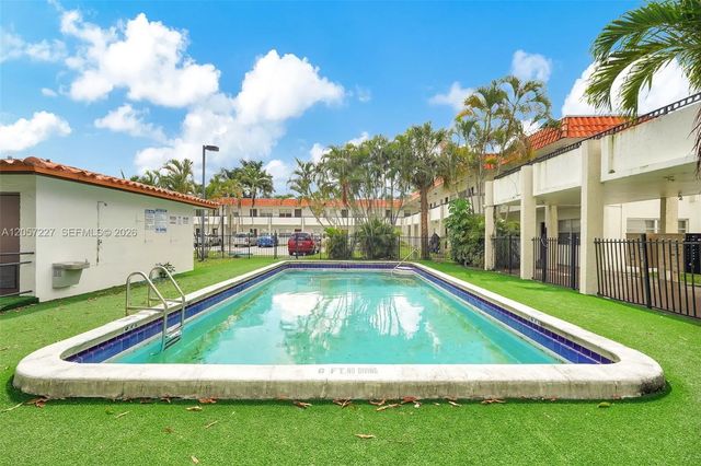 2 of 72 - 400 Nw 65, Margate, FL