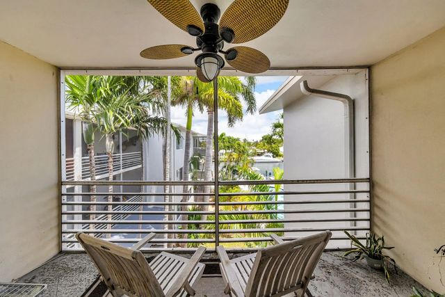 2 of 33 - 1535 Se 15th Street #305, Fort Lauderdale, FL