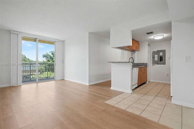 2 of 11 - 816 Nw 11th Street #402, Miami, FL