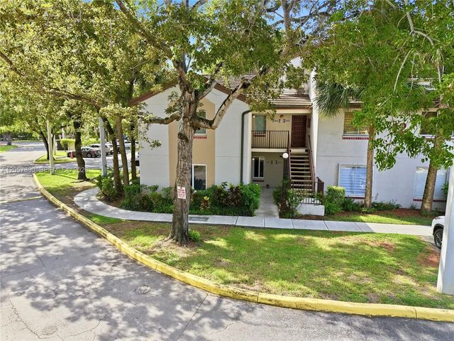 13920 Sw 93rd Lane #13920, Miami