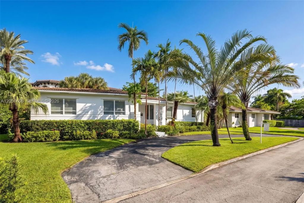 9520 E Broadview Drive, Bay Harbor Islands